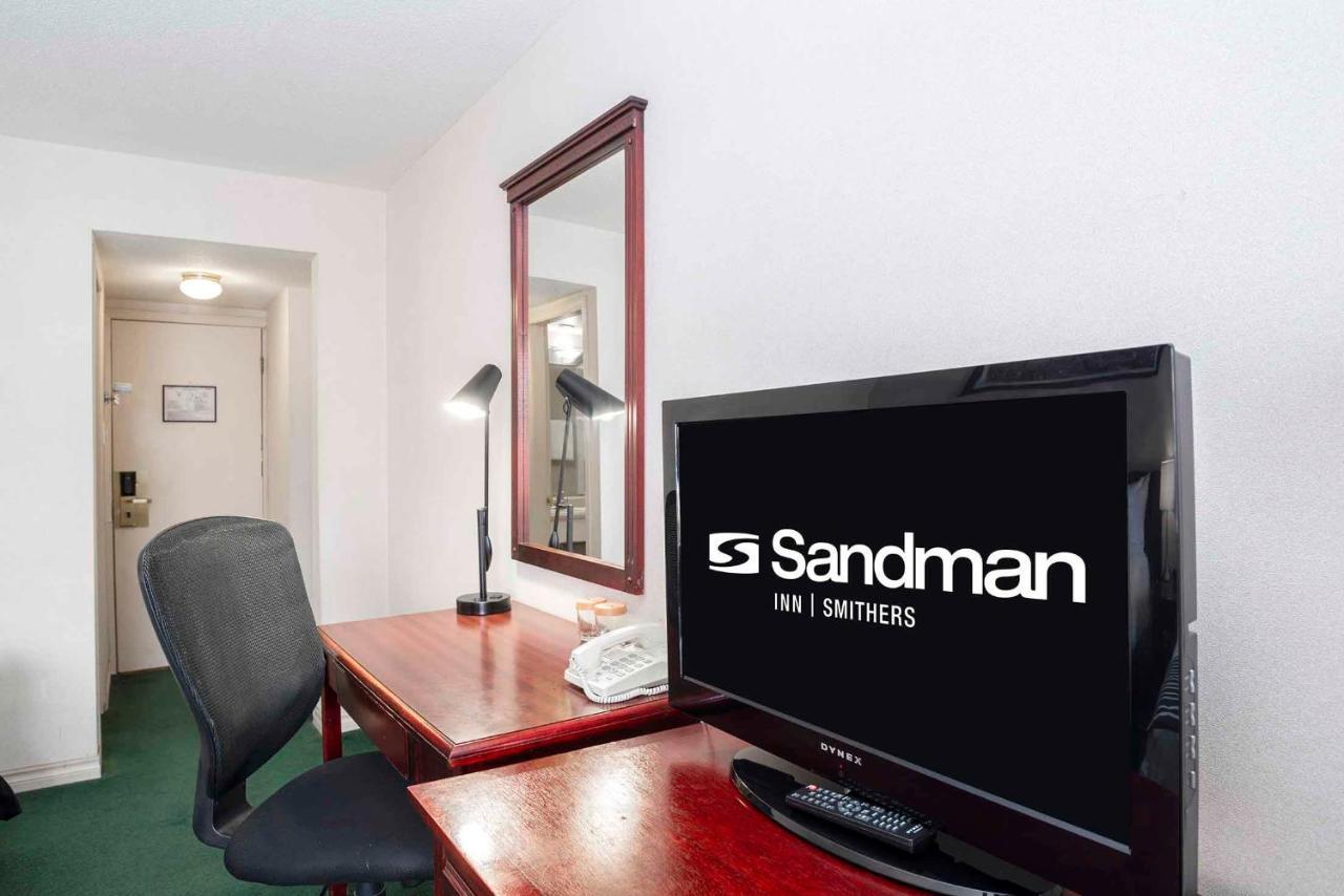 Sandman Inn Smithers Eksteriør billede